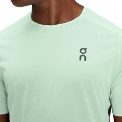 On | Men's Performance-T - Creek 8 On | Men's Performance-T - Creek -Sportswear Promotions 102.01016 M On Performance T frontdetail