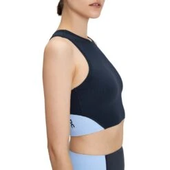 On | Women's Movement Crop - Navy -Sportswear Promotions 1WD10110900 W On MovementCrop side