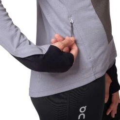 On | Women's Weather Shirt 14 On | Women's Weather Shirt -Sportswear Promotions 20300077 F onrunning weathershirt sidezip