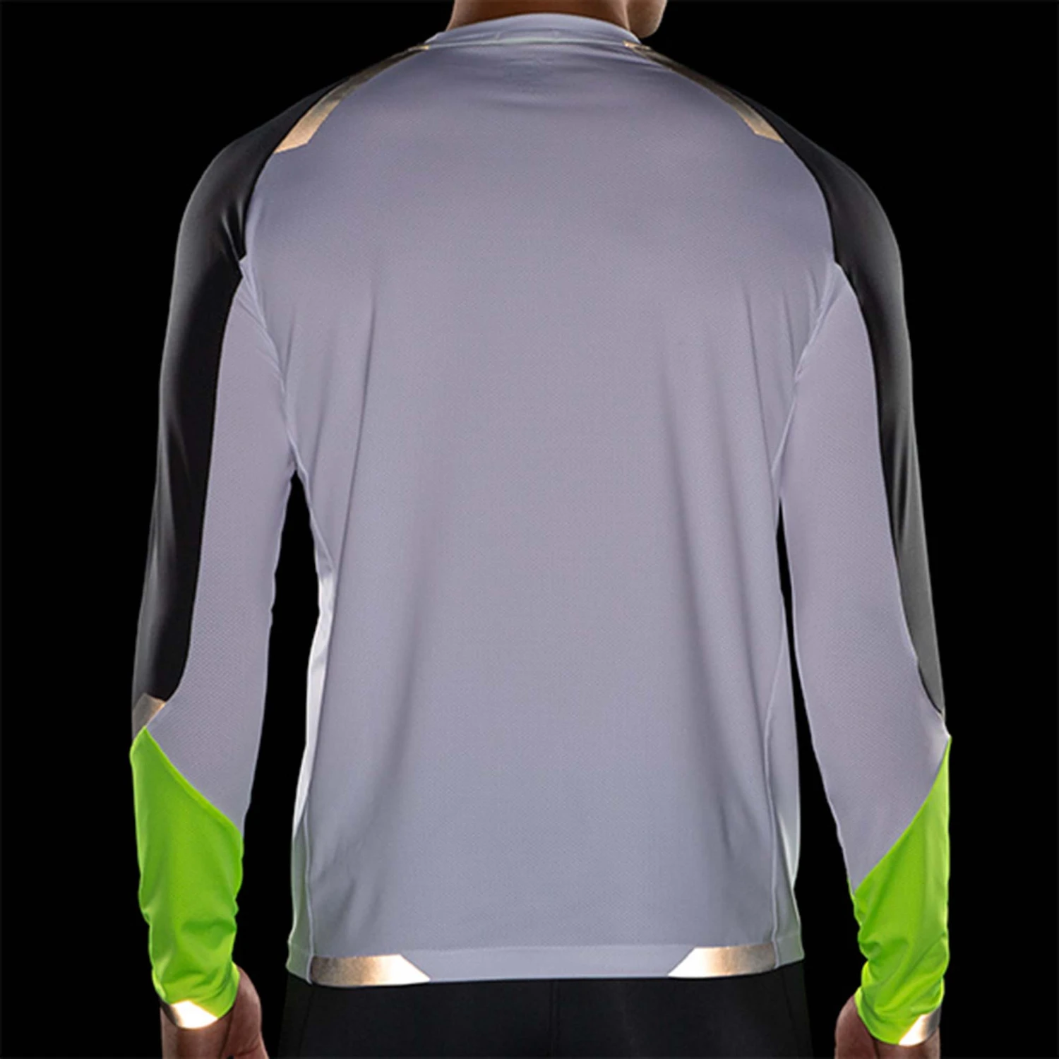 Brooks | Men's Run Visible Long Sleeve 3 Brooks | Men's Run Visible Long Sleeve - Image 3