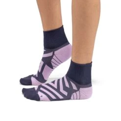 On | Women's Performance Mid Sock -Sportswear Promotions 355.00833 W On PerformanceMidSock side