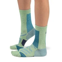 On | Women's Performance High Sock -Sportswear Promotions 365.00839 On PerformanceHighSock side