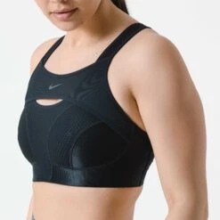 Nike | Women's Alpha Ultrabreathe Bra -Sportswear Promotions CZ4451010 F nike alphaultrabra front