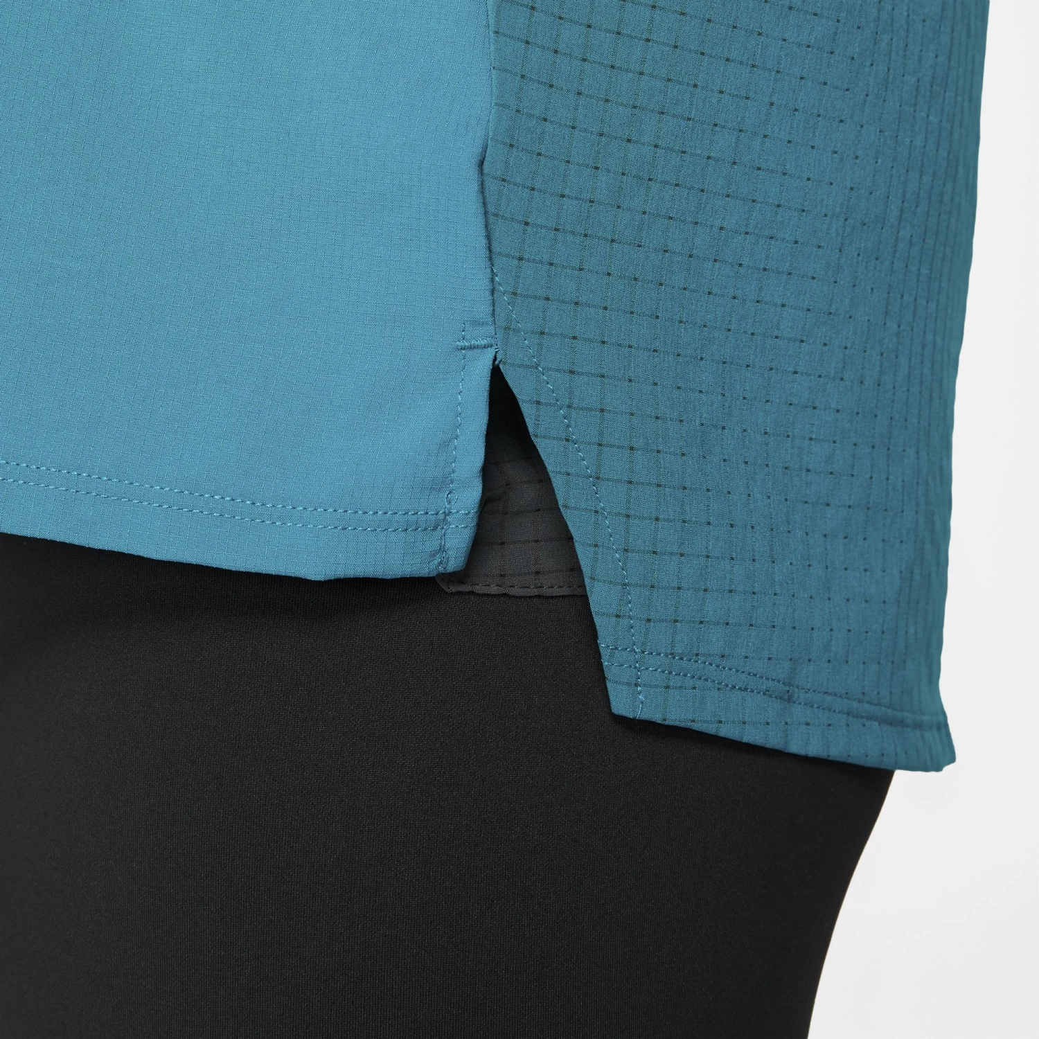 Nike | Men's Dri-Fit Trail Rise 365 SS 7 Nike | Men's Dri-Fit Trail Rise 365 SS - Image 7