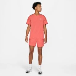 Nike | Men's Dri-Fit Run Division NV Rise 365 SS -Sportswear Promotions DD4851814 M nike dfrdnvrise365ss model