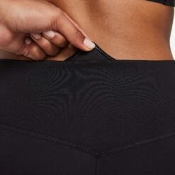 Nike | Women's One Therma-Fit MR Tight - Black -Sportswear Promotions DD5475 010 W Nike OneTherma FitMRTight backpokcet