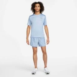 Nike | Men's DF UV Run Division Miler GX SS 12 Nike | Men's DF UV Run Division Miler GX SS -Sportswear Promotions DM4711 548 M Nike DFUVRunDivisionMilerGXSS frontfull