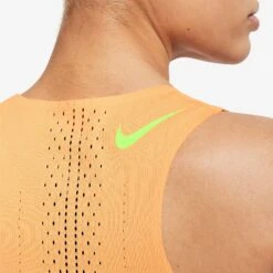 Nike | Women's Dri-Fit ADV Aeroswift Singlet 5 Nike | Women's Dri-Fit ADV Aeroswift Singlet -Sportswear Promotions DM7551 811 W Nike DFADVAroswftSinglet backclose