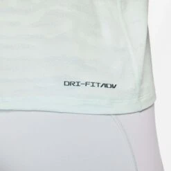 Nike | Women's DF ADV Run Division Engineered Tank -Sportswear Promotions DM7558 394 W Nike DFADVRunDivisionEngTank bottomclose