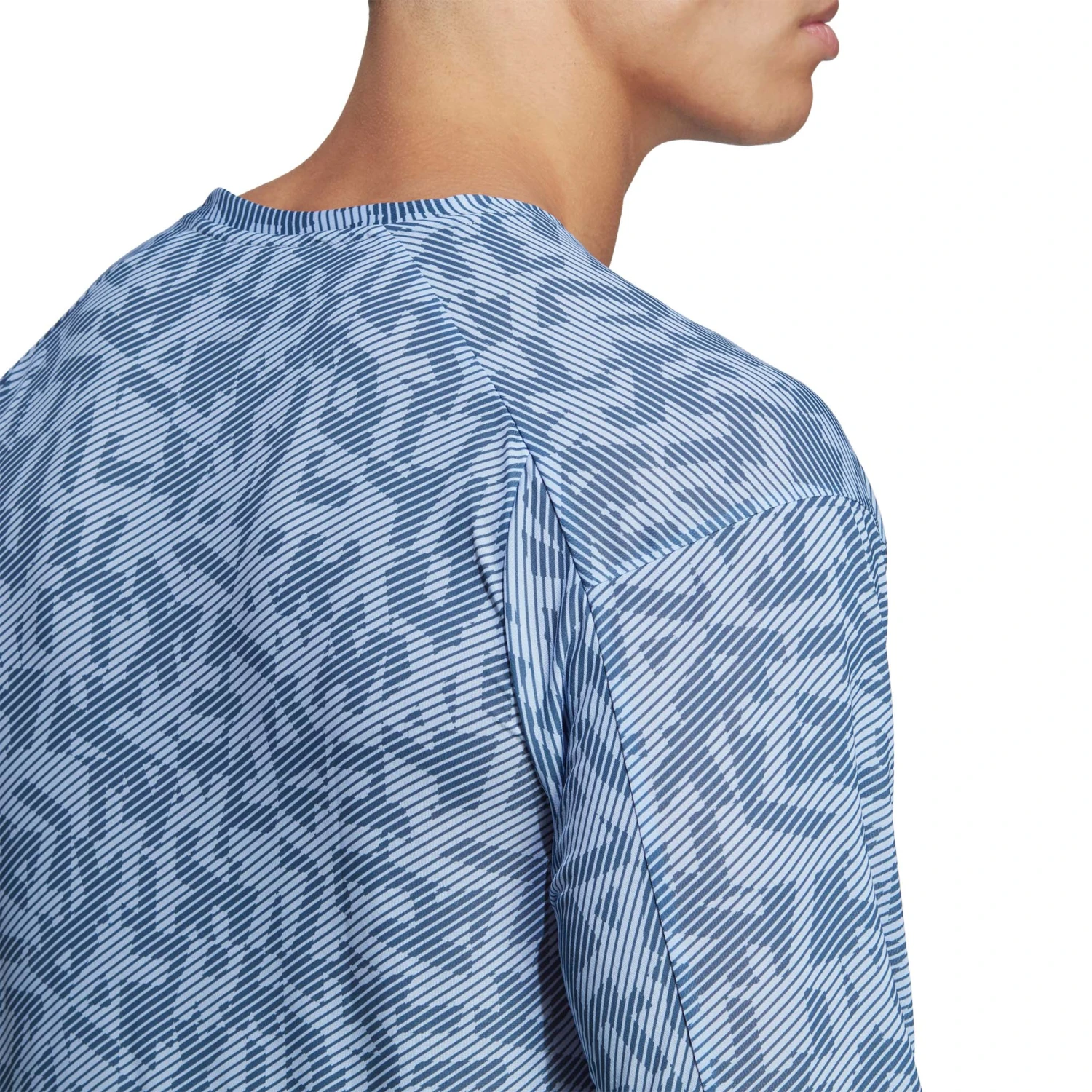 Adidas | Men's Terrex Primeblue Trail Graphic Longsleeve - Blue Dawn 4 Adidas | Men's Terrex Primeblue Trail Graphic Longsleeve - Blue Dawn - Image 4