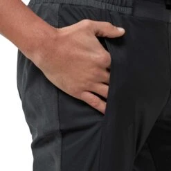 On | Men's Running Pants -Sportswear Promotions M10600137 M on runningpants sidepocket