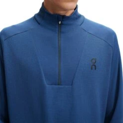 On | Men's Climate Shirt -Sportswear Promotions M163.00469 M On ClimateShirt frontzip