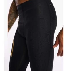 2XU | Men's Light Speed Compression Tight - Black 6 2XU | Men's Light Speed Compression Tight - Black -Sportswear Promotions MA5305bBLKTUF M 2XU LightSpeedCompressionTight frontonbody