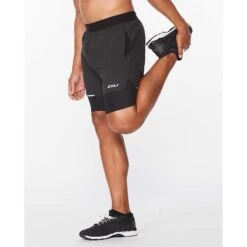 2XU | Men's Aero 2-in-1 5 Inch Shorts -Sportswear Promotions MR6535bBLKSRF M 2xu aero2in15inshort side