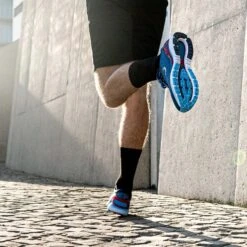 True Motion | Men's U-Tech Aion Running Shoes 11 True Motion | Men's U-Tech Aion Running Shoes -Sportswear Promotions TMM01021D01 M Truemotion Aion LifestyleShot3