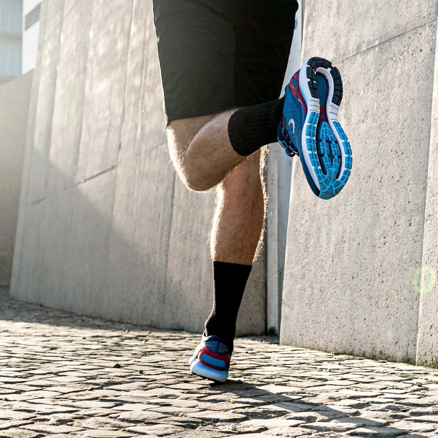 True Motion | Men's U-Tech Aion Running Shoes 3 True Motion | Men's U-Tech Aion Running Shoes - Image 3