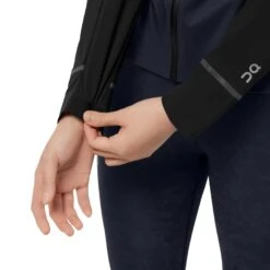 On | Women's Weather Jacket -Sportswear Promotions W20400248 F onrunning weatherjacket sleevedetail