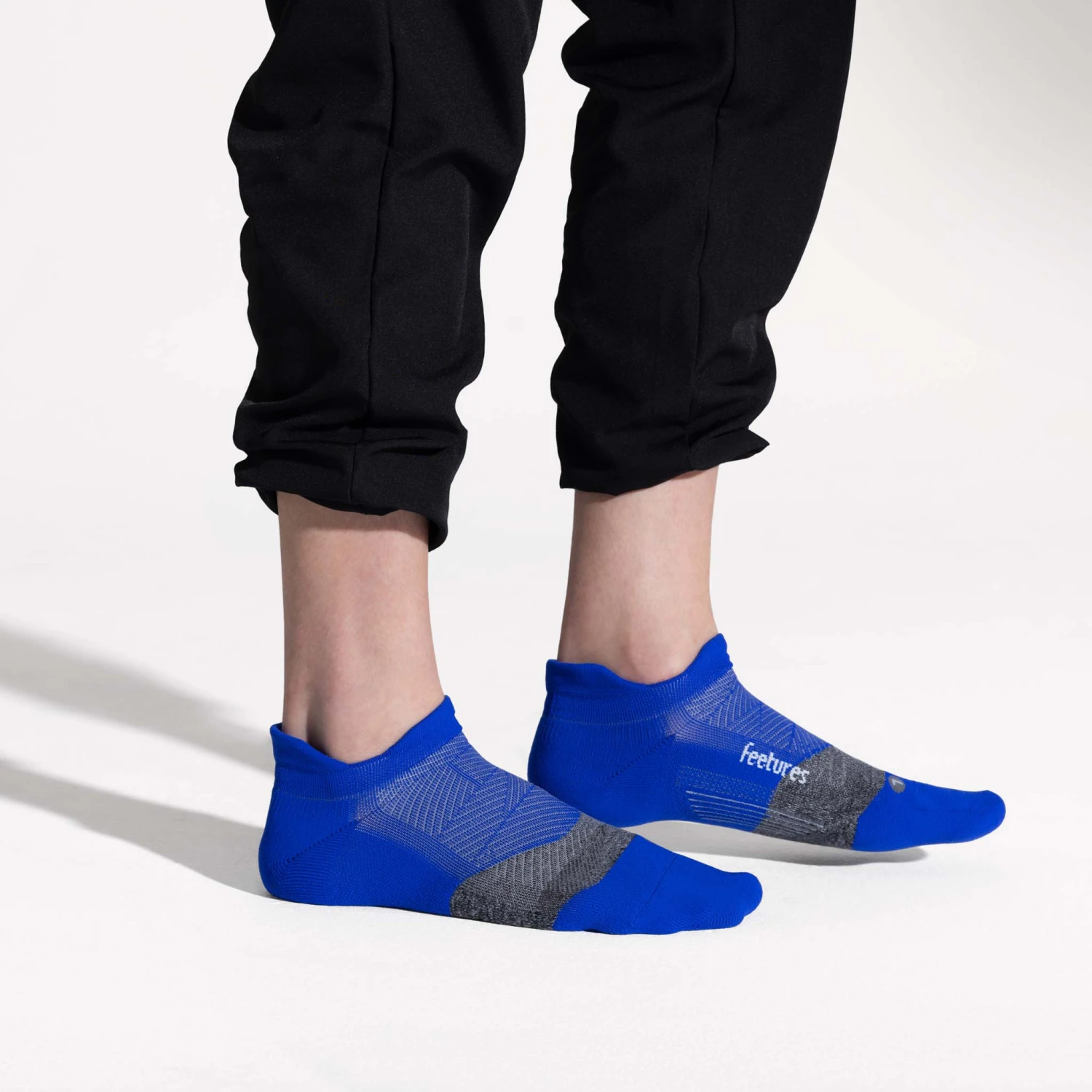 Feetures | Unisex Elite Light Cushion No Show Tab Solid 2 Feetures | Unisex Elite Light Cushion No Show Tab Solid - Image 2